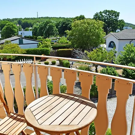 Vitalis _ Und W فيلة